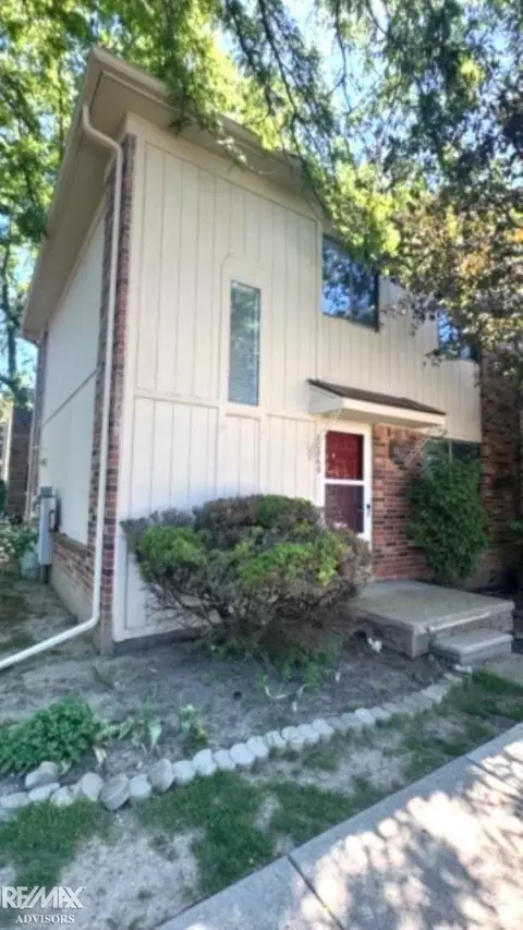 40869 Highpointe #38, Clinton Township, MI 48038