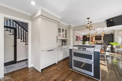 Kitchen - 797 Trombley, Grosse Pointe Park, MI 48230 photo 7 of 11