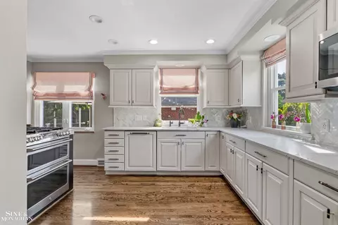 Kitchen - 797 Trombley, Grosse Pointe Park, MI 48230 photo 5 of 11