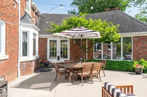 Exterior - 797 Trombley, Grosse Pointe Park, MI 48230 photo 10 of 12
