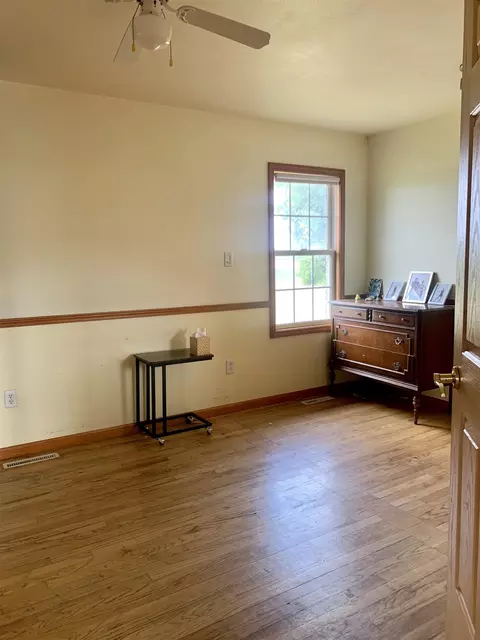Bedroom - 3447 E Bessinger, Au Gres, MI 48703 photo 2 of 2