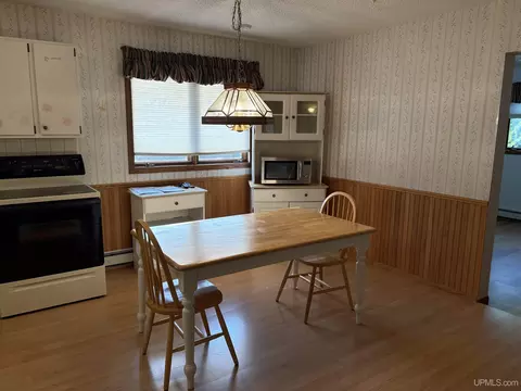 Kitchen - E8183 Alice, Ramsay, MI 49959 photo 3 of 5