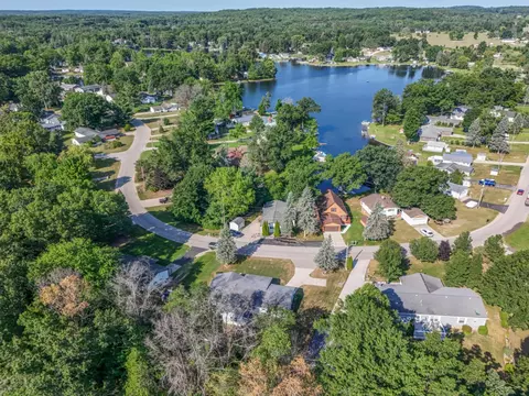 View/Area - 2811 Huckleberry Trl, Farwell, MI 48622 photo 2 of 2