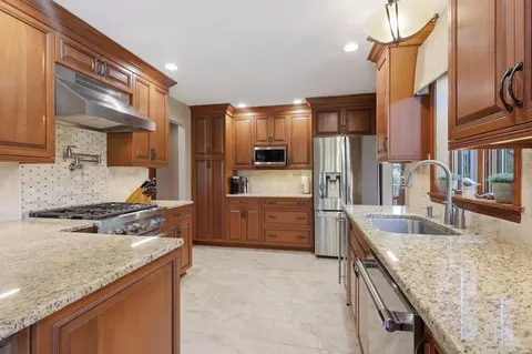 Kitchen - 20875 Irwin, Armada, MI 48005 photo 2 of 4
