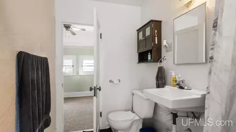 304 S 7th, Escanaba, MI 49829 photo 29