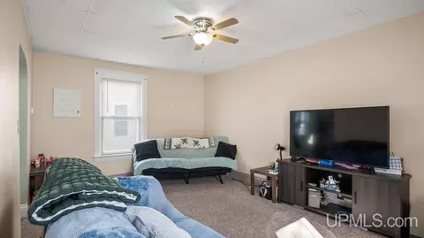 304 S 7th, Escanaba, MI 49829 photo 30