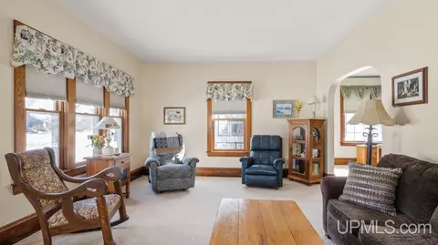 304 S 7th, Escanaba, MI 49829 photo 13