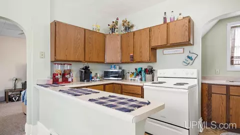 304 S 7th, Escanaba, MI 49829 photo 26