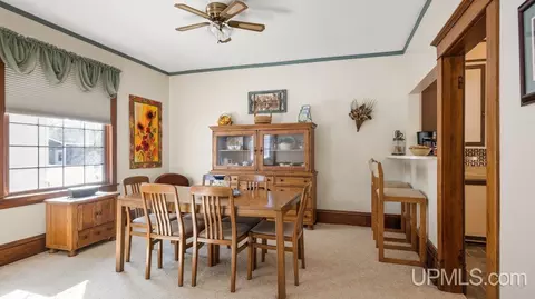 304 S 7th, Escanaba, MI 49829 photo 10
