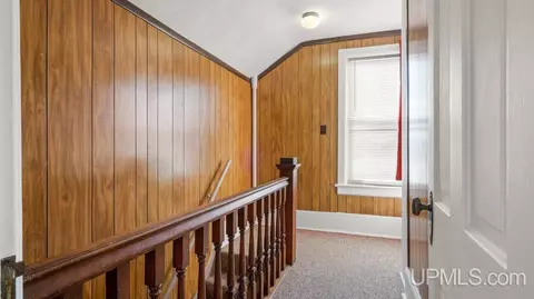 304 S 7th, Escanaba, MI 49829 photo 32