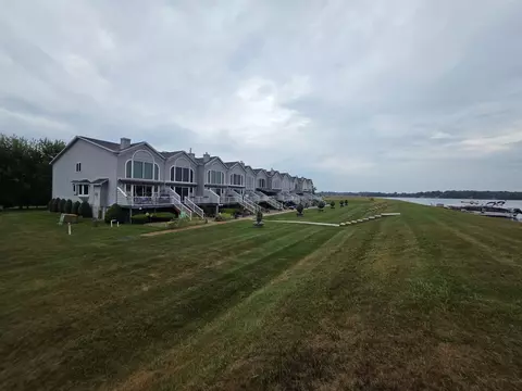 1782 Castleview UNIT 50, Gladwin, MI 48624 photo 4