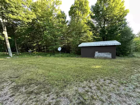 Exterior - 8523 Co Rd 496, Ishpeming, MI 49849 photo 8 of 10