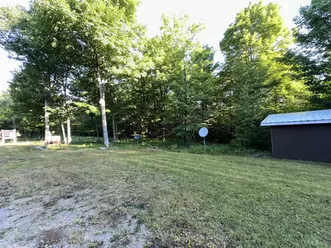 Exterior - 8523 Co Rd 496, Ishpeming, MI 49849 photo 3 of 10