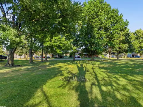 42837 Willsharon, Sterling Heights, MI 38314