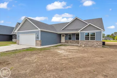 227 Shelldrake #38, Saint Clair, MI 48079 photo 2