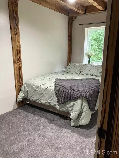 Bedroom - n3395 Raspberry Lane, Munising, MI 49862 photo 4 of 6