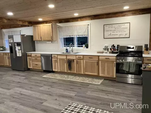 Kitchen - n3395 Raspberry Lane, Munising, MI 49862 photo 1 of 3
