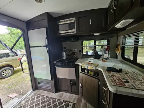 Kitchen - 3200 E Arnold Lk #31, Harrison, MI 48625 photo 1 of 1