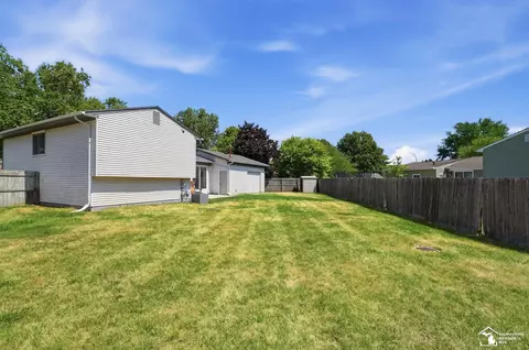 Exterior - 650 Dane, Monroe, MI 48162 photo 10 of 13