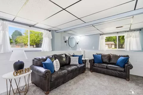 Living - 650 Dane, Monroe, MI 48162 photo 3 of 3