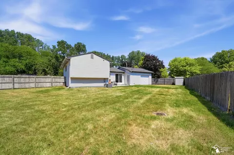 Exterior - 650 Dane, Monroe, MI 48162 photo 8 of 13
