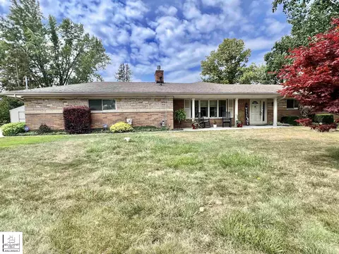 8030 Green Vly, Grand Blanc, MI 48439