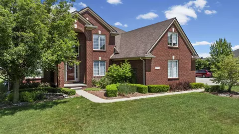 Exterior - 18913 Strongford, Macomb, MI 48044 photo 3 of 9