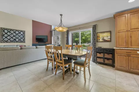 Dining - 18913 Strongford, Macomb, MI 48044 photo 4 of 4