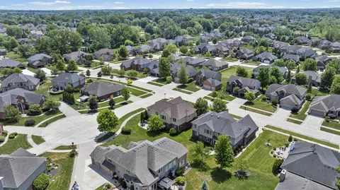 View/Area - 18913 Strongford, Macomb, MI 48044 photo 5 of 7