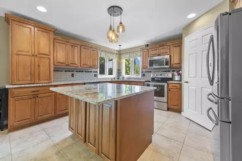 Kitchen - 18913 Strongford, Macomb, MI 48044 photo 1 of 3