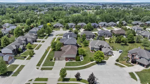 View/Area - 18913 Strongford, Macomb, MI 48044 photo 2 of 7