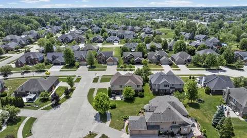 View/Area - 18913 Strongford, Macomb, MI 48044 photo 4 of 7