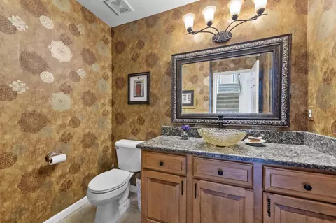 Bath - 18913 Strongford, Macomb, MI 48044 photo 1 of 6