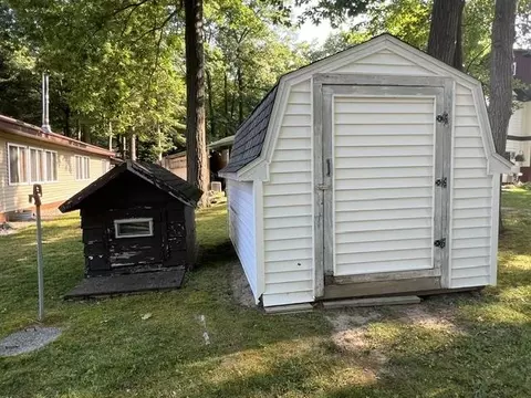 Exterior - 5230 Pointview, Harrison, MI 48625 photo 8 of 11