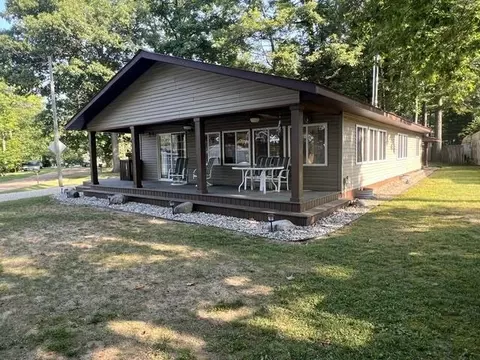 Exterior - 5230 Pointview, Harrison, MI 48625 photo 9 of 11