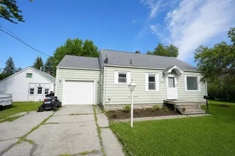 1105 Langstaff, Essexville, MI 48732