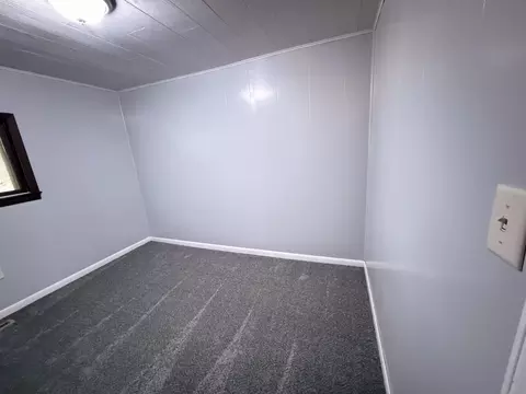 Bedroom - 619 Beverly, Harrison, MI 48625 photo 2 of 3