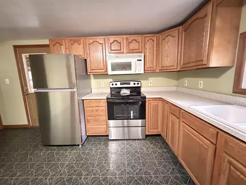 Kitchen - 619 Beverly, Harrison, MI 48625 photo 1 of 2