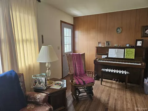 Entry Way - 10 Balsam, White Pine, MI 49971 photo 1 of 1