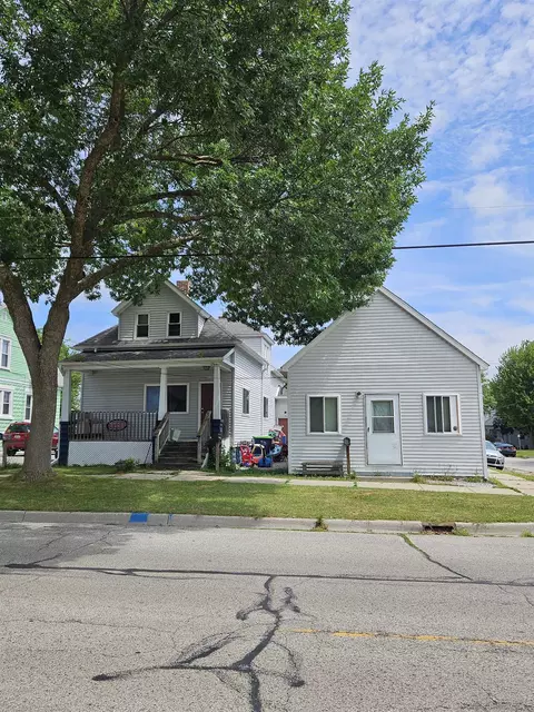 827 S Farragut, Bay City, MI 48708