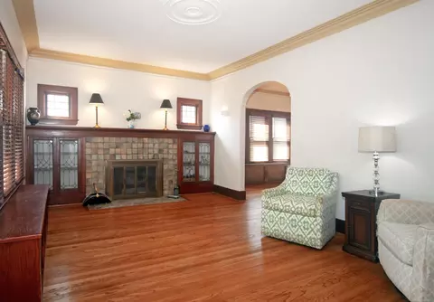 Living - 891 Washington, Grosse Pointe, MI 48230 photo 1 of 8