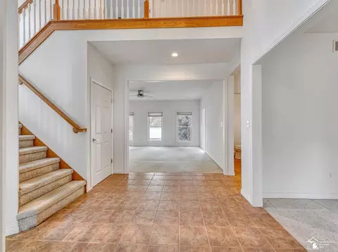 Entry Way - 774 Windsor, Monroe, MI 48161 photo 4 of 7