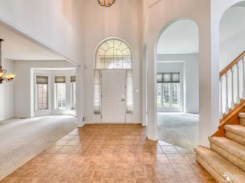 Entry Way - 774 Windsor, Monroe, MI 48161 photo 1 of 7