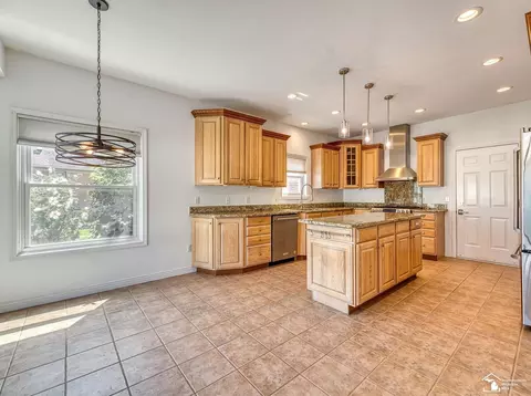 Kitchen - 774 Windsor, Monroe, MI 48161 photo 2 of 5