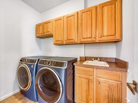 Other - 774 Windsor, Monroe, MI 48161 photo 5 of 12