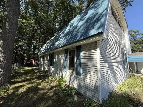 Exterior - 2176 Jefferson, Harrison, MI 48625 photo 4 of 10