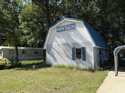 Exterior - 2176 Jefferson, Harrison, MI 48625 photo 3 of 10