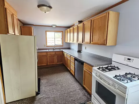 Kitchen - 928 Stephenson, Escanaba, MI 49829 photo 1 of 5