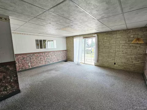 Living - 928 Stephenson, Escanaba, MI 49829 photo 1 of 1