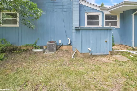 Exterior - 1762 Copas, Caledonia, MI 48867 photo 6 of 9